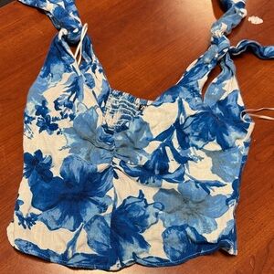 Zara tank XS // 012306